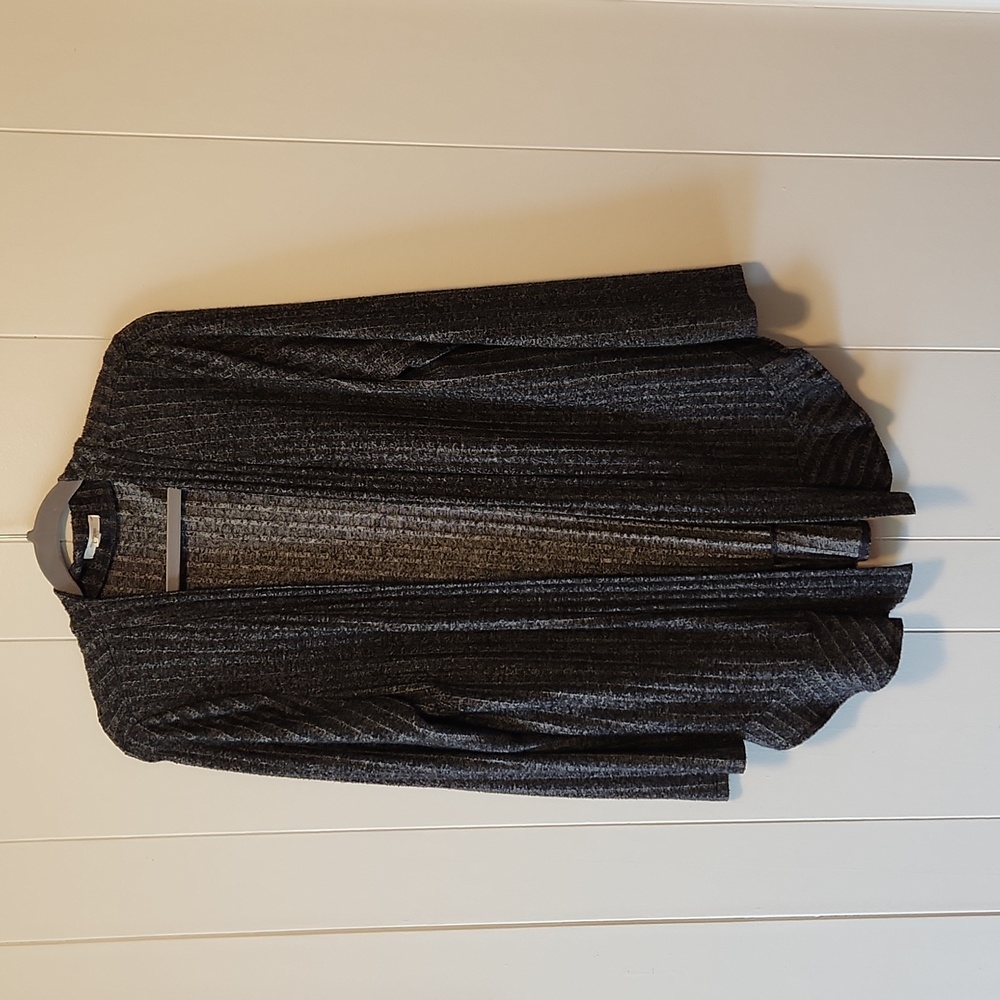 Maurices Open Sweater with Ruffle Hem size Large